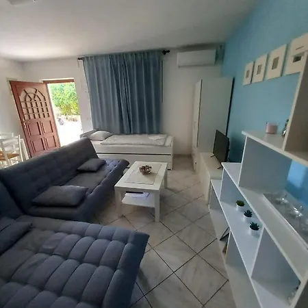 L&m Rogoznica (Sibenik-Knin)