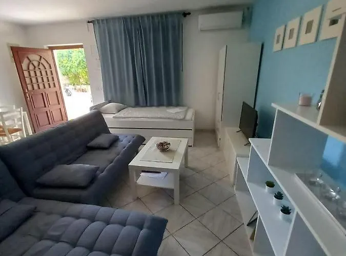 L&m Rogoznica (Sibenik-Knin)